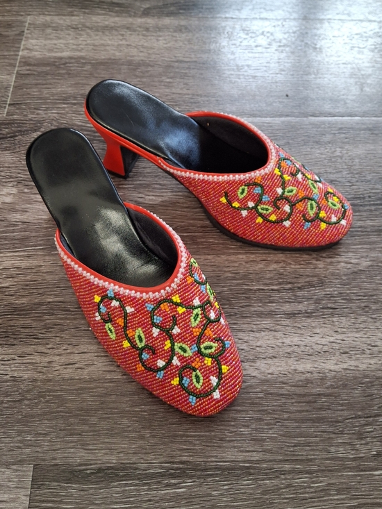 no brand Shoes - Beaded Red Floral Slip-On Heeled Mules Small 4